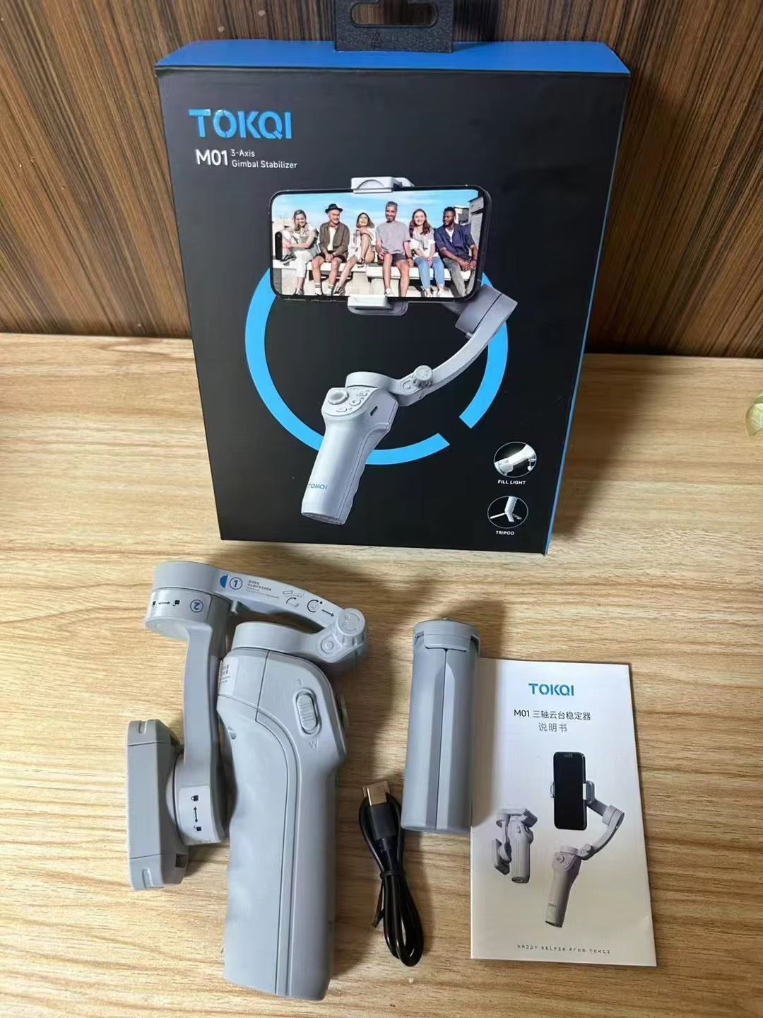 TOKQI M01 Stabilisateur de téléphone à cardan portable avec lumière de remplissage Stabilisateur 3 axes Intelligent Reconnaissance Visage Suivi Anti-Secouement Cardan Diffusion en direct